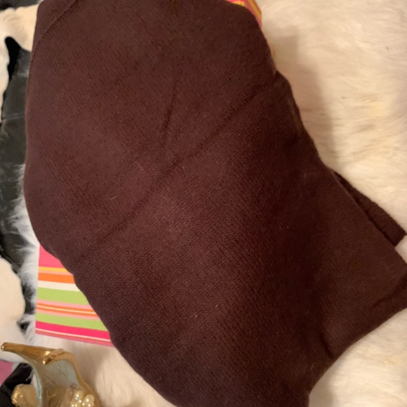 Mainbocker Brown Cashmere Wrap - Picture 1 of 4